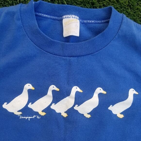 VINTAGE KIDS T SHIRT SINGLESTITCH  DUCKS GRAPHICS. B8 - Picture 2 of 5